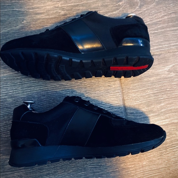 Prada Sneaker Shoes - Picture 3 of 6